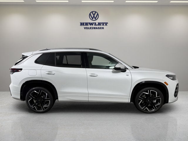 2026 Volkswagen Tiguan SEL R-Line Turbo