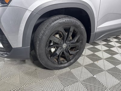 2023 Volkswagen Taos SE