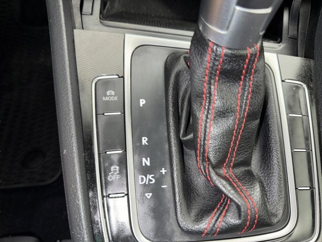 2017 Volkswagen Golf GTI Autobahn