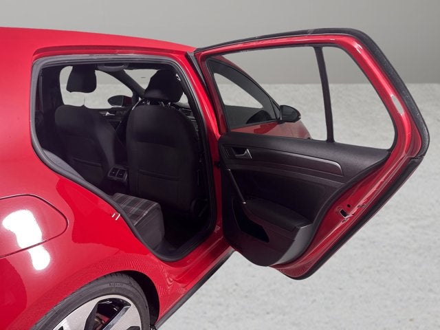 2019 Volkswagen Golf GTI S