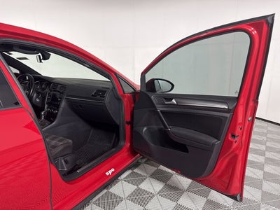 2019 Volkswagen Golf GTI S
