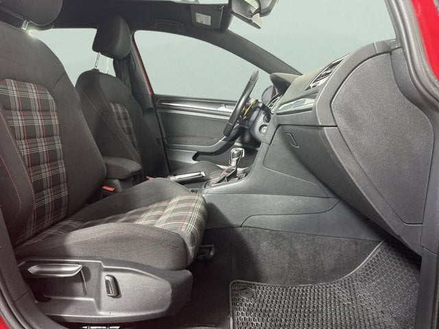 2019 Volkswagen Golf GTI S