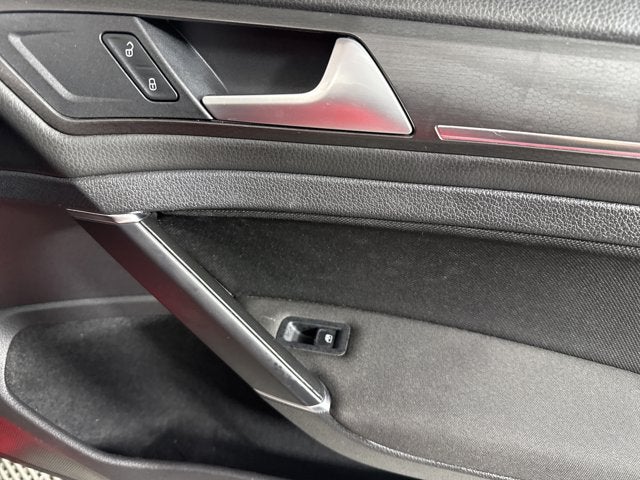 2019 Volkswagen Golf GTI S