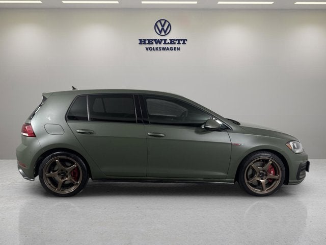 2019 Volkswagen Golf GTI S