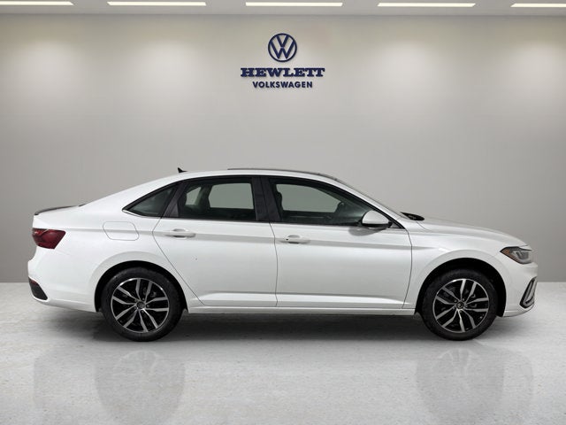 2027 Volkswagen Jetta SE
