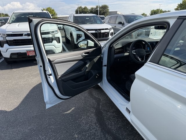 2027 Volkswagen Jetta SE
