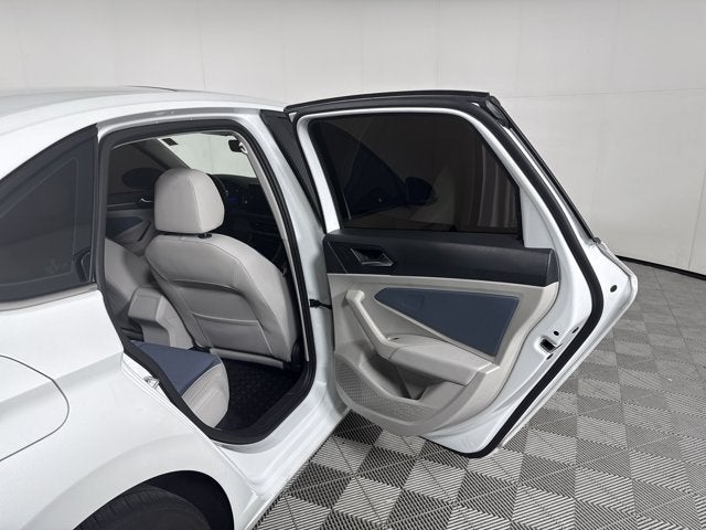 2025 Volkswagen Jetta SE