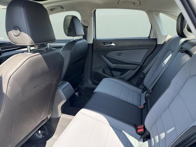 2025 Volkswagen Jetta SE