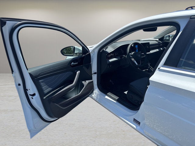 2025 Volkswagen Jetta SEL