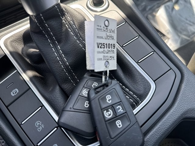 2025 Volkswagen Jetta SEL