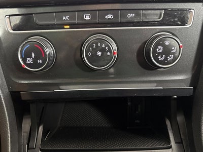 2019 Volkswagen Golf SportWagen S