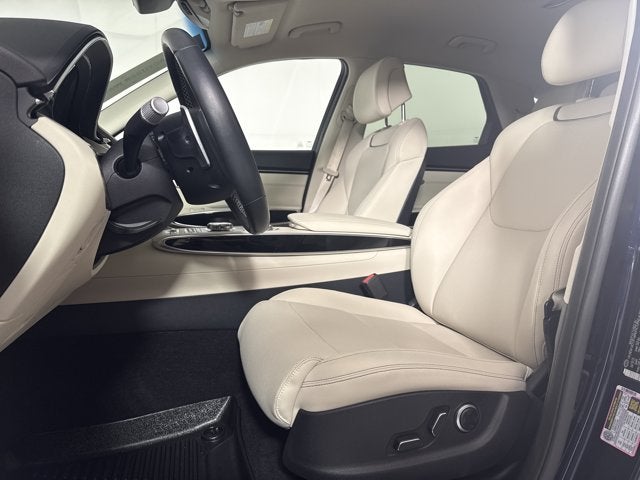 2024 Genesis GV70 2.5T
