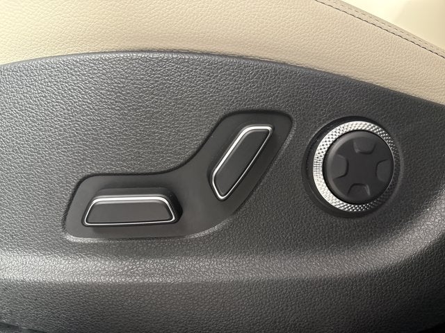 2024 Genesis GV70 2.5T