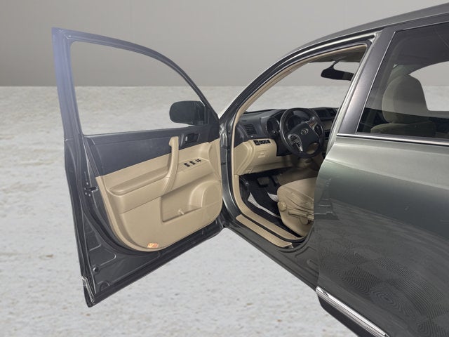 2013 Toyota Highlander FWD 4dr V6 (Natl)