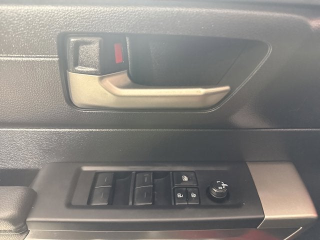 2022 Toyota Tundra 4WD SR5