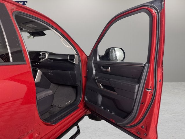 2022 Toyota Tundra 4WD SR5
