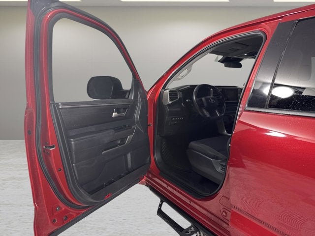2022 Toyota Tundra 4WD SR5