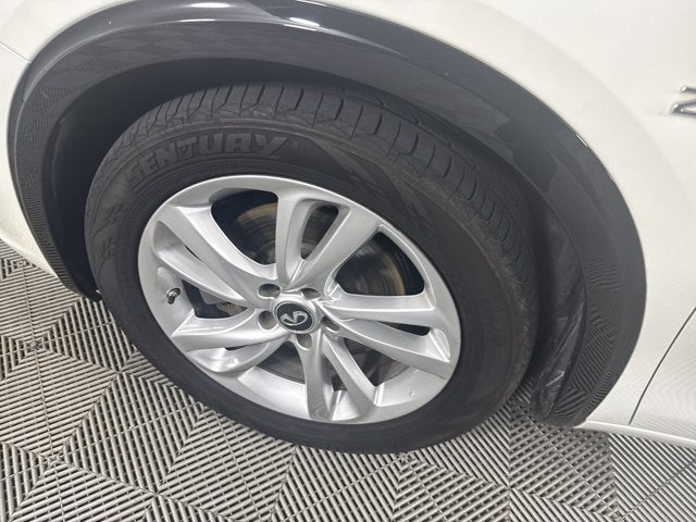 2019 INFINITI QX30 PURE