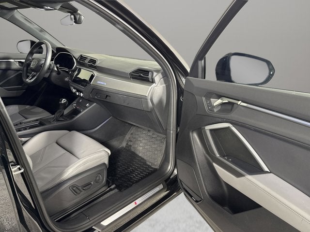 2024 Audi Q3 S line Premium Plus