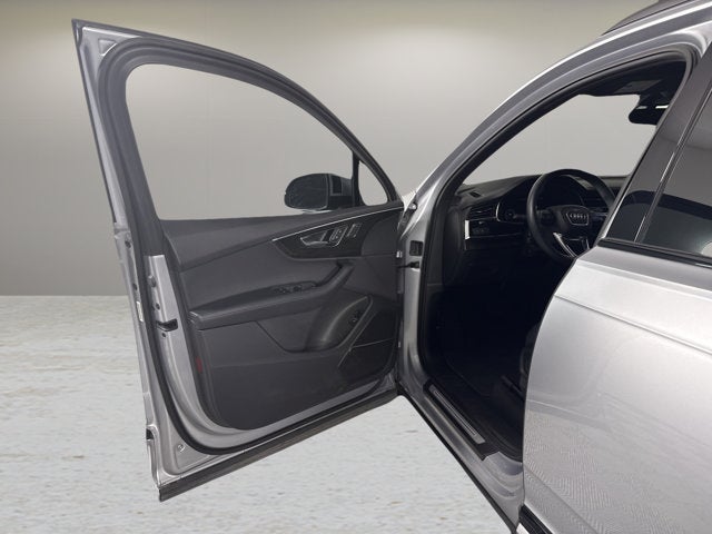 2021 Audi Q7 Premium Plus