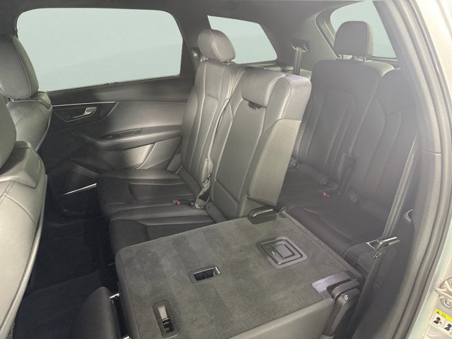 2021 Audi Q7 Premium Plus