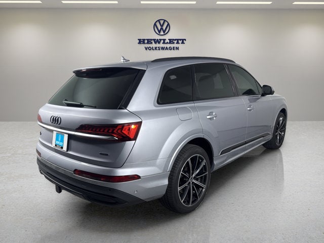 2021 Audi Q7 Premium Plus