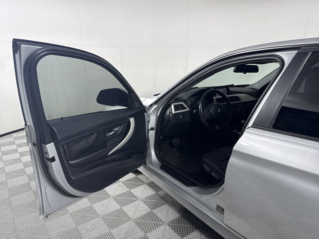 2013 BMW 3 Series 320i