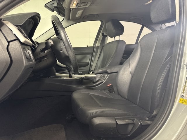 2013 BMW 3 Series 320i