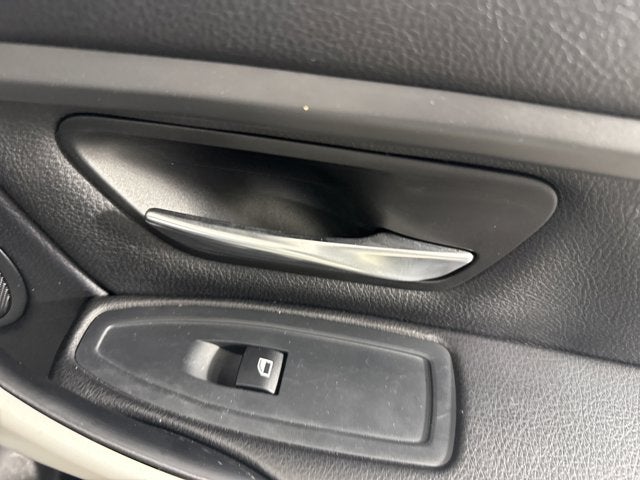 2013 BMW 3 Series 320i