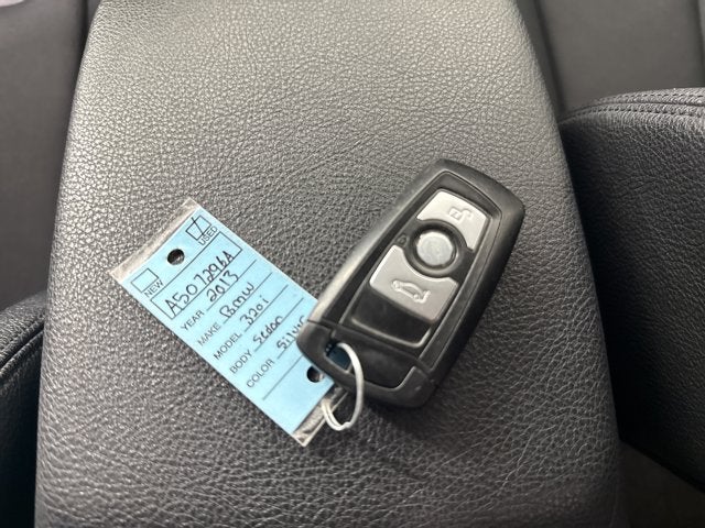 2013 BMW 3 Series 320i