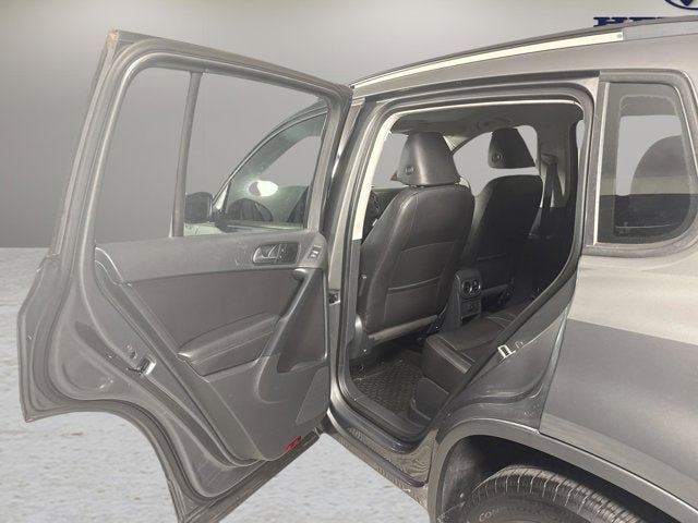 2016 Volkswagen Tiguan S