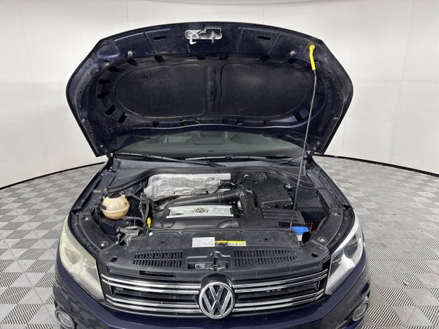 2016 Volkswagen Tiguan R-Line