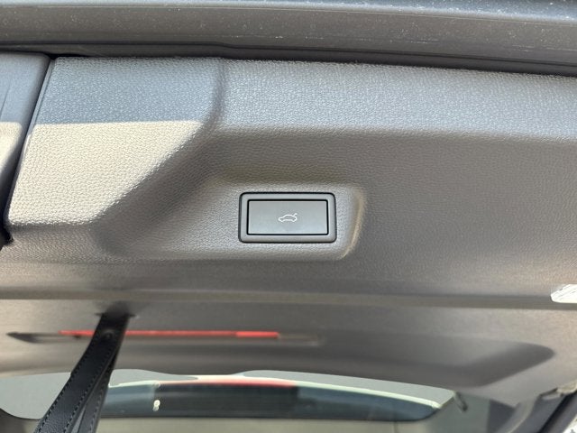 2025 Volkswagen ID. Buzz Pro S Plus