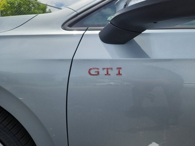2025 Volkswagen Golf GTI SE