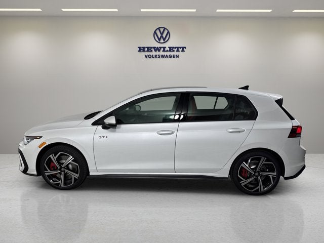 2025 Volkswagen Golf GTI SE