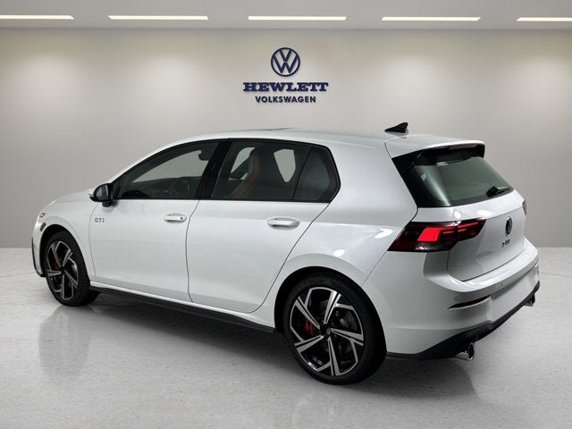 2025 Volkswagen Golf GTI SE
