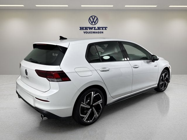 2025 Volkswagen Golf GTI SE