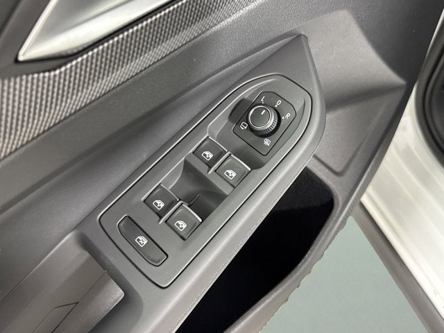 2025 Volkswagen Golf GTI SE