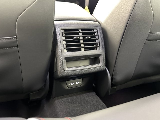 2025 Volkswagen Golf GTI SE