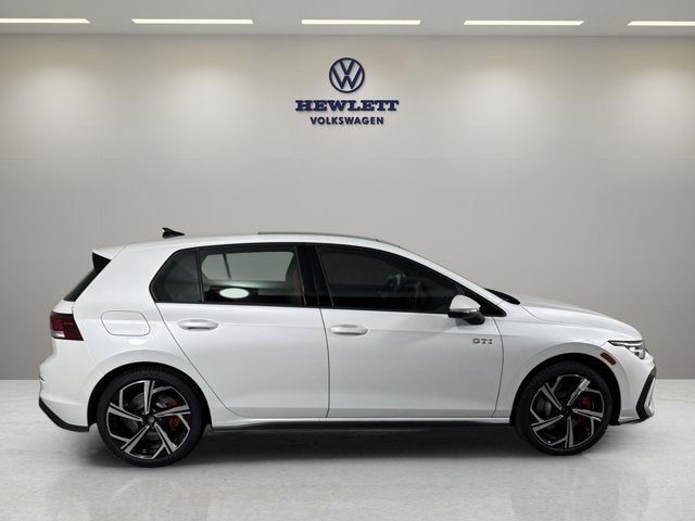 2025 Volkswagen Golf GTI SE