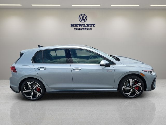 2025 Volkswagen Golf GTI SE
