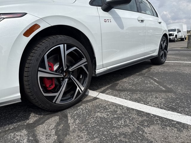 2026 Volkswagen Golf GTI SE