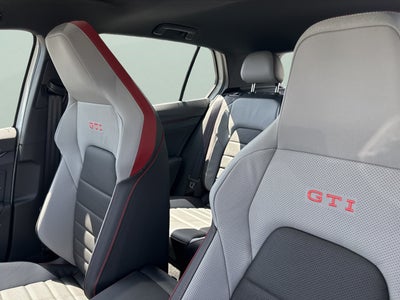 2026 Volkswagen Golf GTI SE