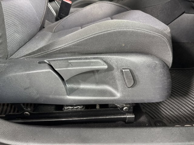 2014 Volkswagen Golf w/Conv & Sunroof