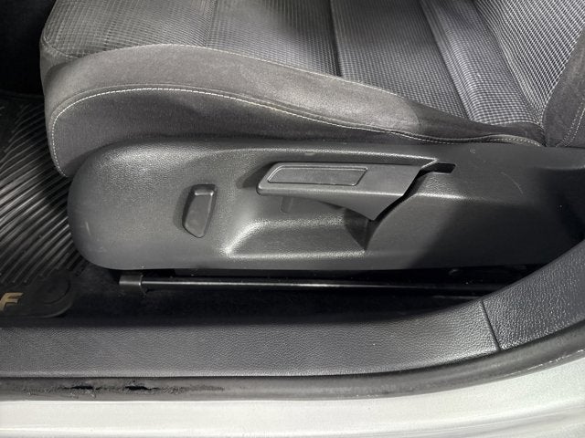 2012 Volkswagen Golf 2.5