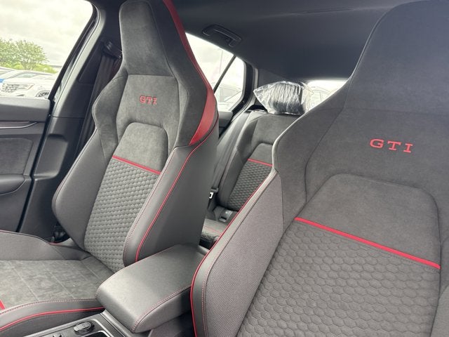 2026 Volkswagen Golf GTI SE