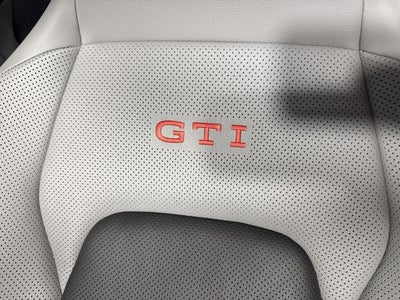 2025 Volkswagen Golf GTI Autobahn