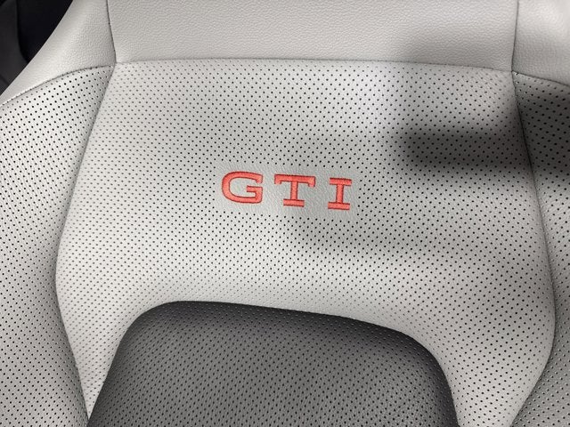 2025 Volkswagen Golf GTI Autobahn