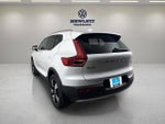 2021 Volvo XC40 Momentum