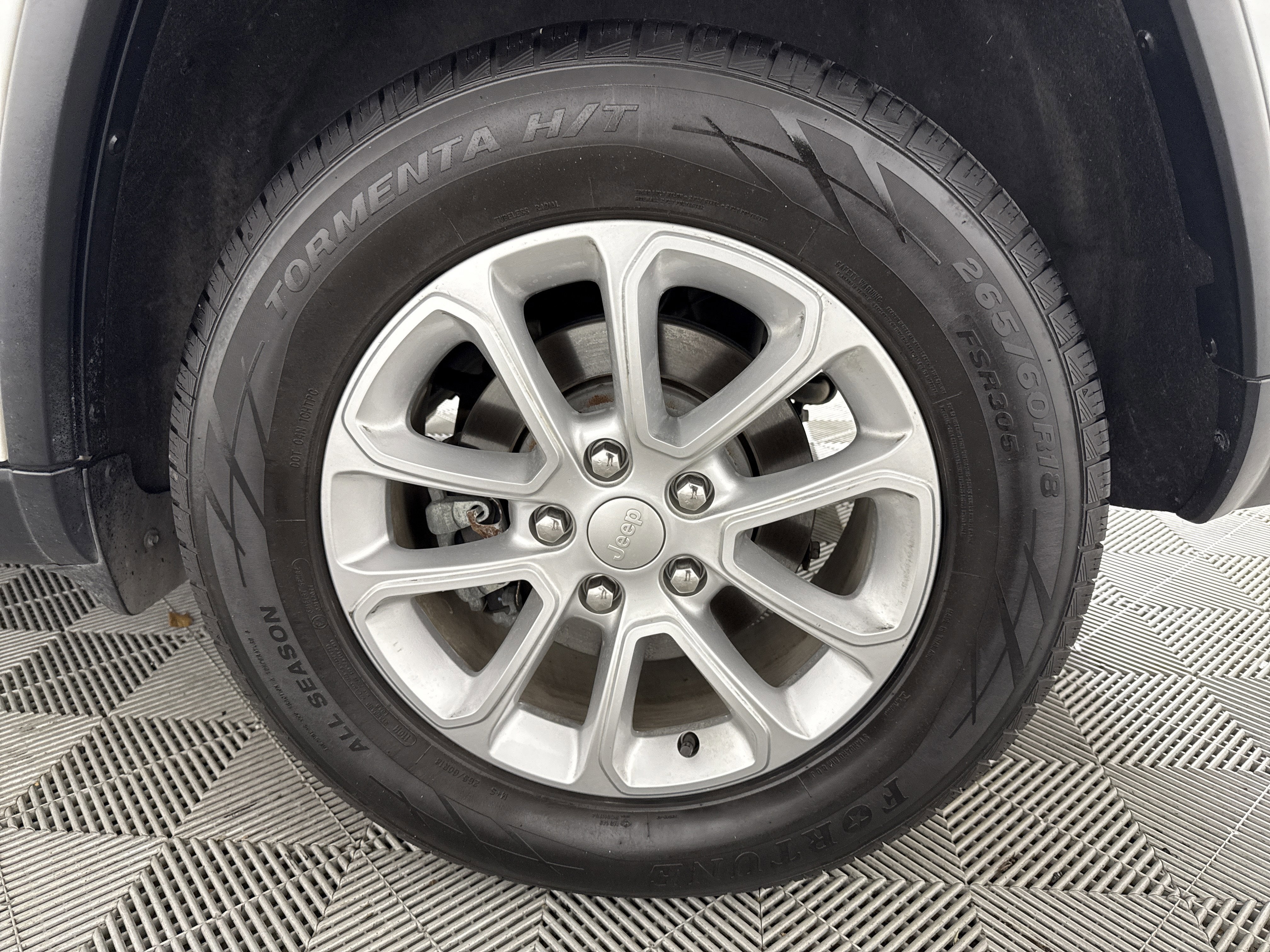 2022 Jeep Grand Cherokee WK Laredo E